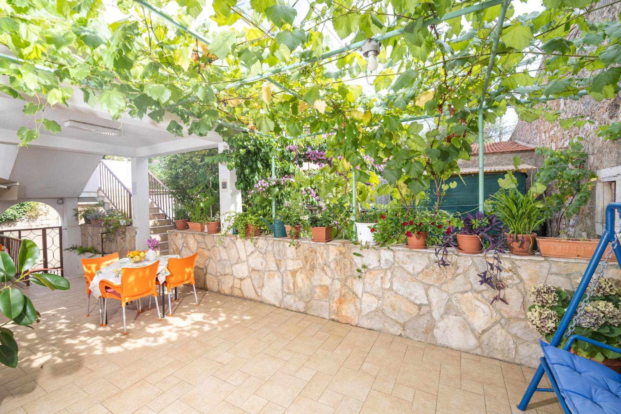 Apartments Damjanic Jerko Vrboska Exterior foto