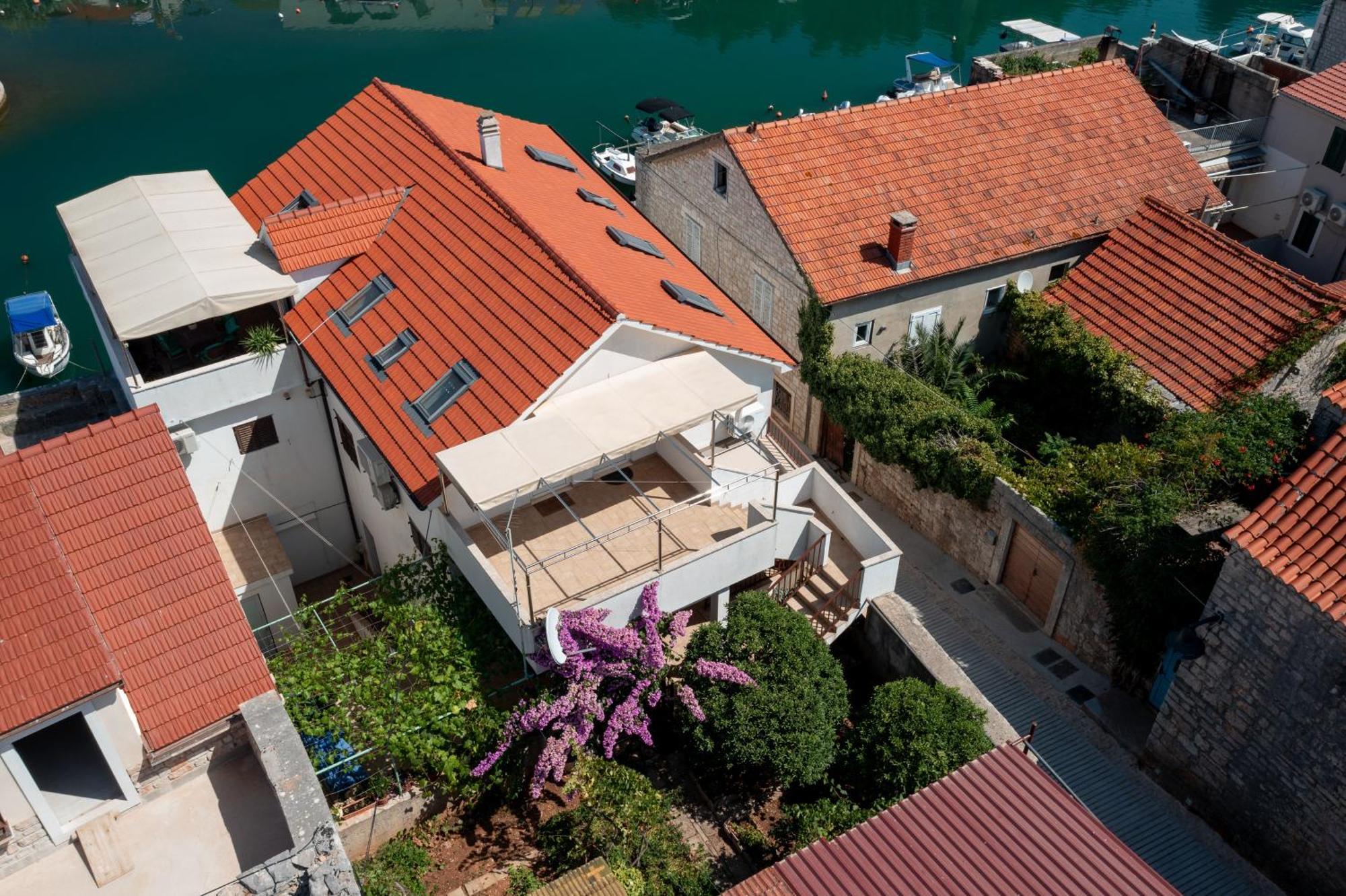 Apartments Damjanic Jerko Vrboska Exterior foto